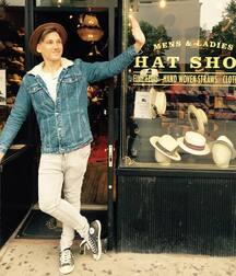 Sneakerboys in chucks 5fccd6a582cec.jpg