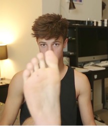 Worship some smelly feet 5fccd86d2bc78.jpg