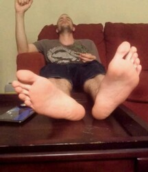 Worship some smelly feet 5fccd8a2597af.jpg