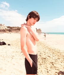 Twinks around the world 2 5fccd91f15087.jpg