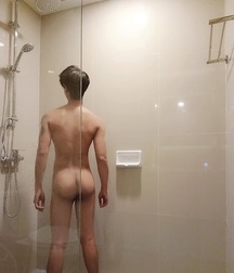 Twinks around the world 2 5fccd9242df66.jpg