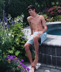 Twinks around the world 2 5fccd95ecca3c.jpg