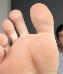 Life at the boys feet 5fcce81c98269.jpg