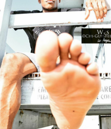 Life at the boys feet 5fcce83963298.png
