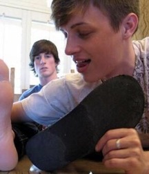 Life at the boys feet 5fcce858e2b1a.jpg