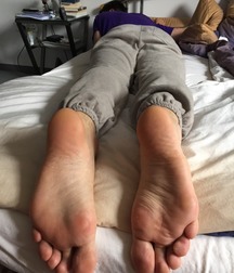 Life at the boys feet 5fcce931beb85.jpg
