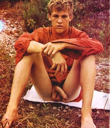 Jock barefoot and in boots 5fce6ff87933e.jpg