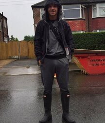 Jock barefoot and in boots 5fce7012457c3.jpg