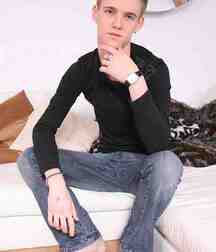 Jock barefoot and in boots 5fce70383b4a2.jpg