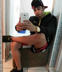 Bad sneaker boys 5fce8a4aa1036.jpg