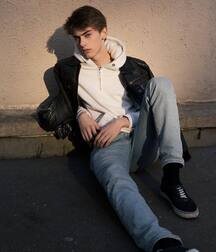 hot and sexy boys 5fcf96d4f0036.jpg