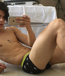 Meet high-school hotties 5fd39b725300d.jpg