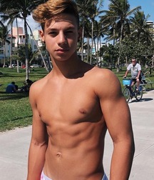 Meet high-school hotties 5fd39b792392a.jpg