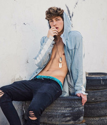 Meet high-school hotties 5fd39bb704e03.jpg