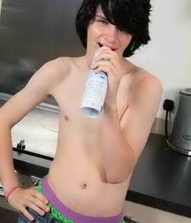 Black haired beauty 5fd3b9cc91ea2.jpg