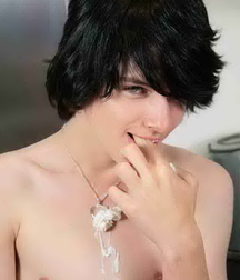 Black haired beauty 5fd3b9dae3686.jpg