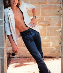 Stunning male models 5fd433ee9e4a0.jpg