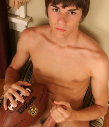 Cute Damien 5fd4baf4c32a9.jpg