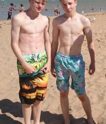 Amazing blond boys 5fd7882813812.jpg