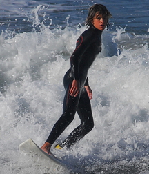 Surfer hotties 5fd7a65d48c63.jpg