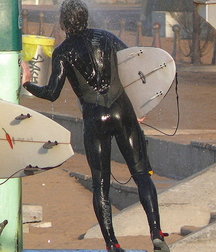 Surfer hotties 5fd7a678e8cc1.jpg