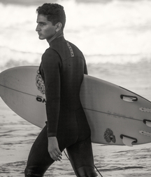 Surfer hotties 5fd7a70da0b25.jpg