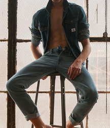 Barefoot teen boys 5fd7d4e6972ae.jpg