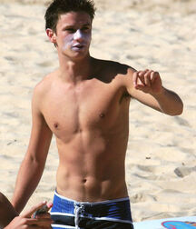 Loving perfect bodies  5fd8eb618f8bf.jpg