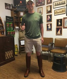 Men in boots 5fd9348a5fe4b.jpg