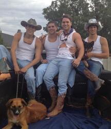 Men in boots 5fd934a127487.jpg