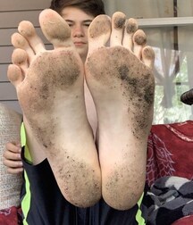 Sniff and lick delicious boy feet 5fda9e4aaef63.jpg