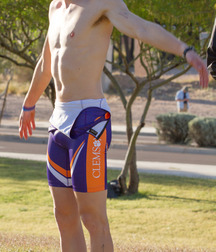 Swimmers and beach boys 5fdd0b73e286b.jpg
