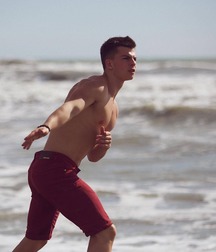 Swimmers and beach boys 5fdd0bbd0bdb6.jpg