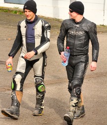 Biker dudes 5fe637194ddf6.jpg