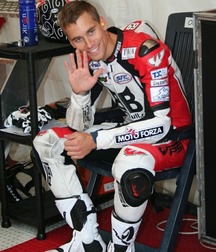 Biker dudes 5fe637395416e.jpg