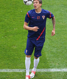 Guys in soccer socks 5fe664e7ab829.jpg