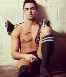 Guys in soccer socks 5fe6652bdbb26.jpg