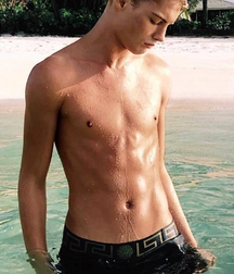 Australian hotties 5fe66a66c927b.png