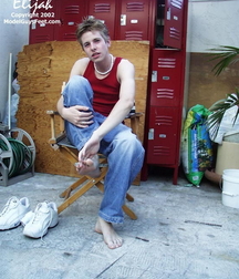 Love the boys smelly feet 5fe7b53fe6bac.jpg