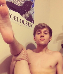 Love the boys smelly feet 5fe7b54764272.jpg