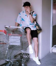 Guys in shorts 3 5fe8fc39eb505.jpg