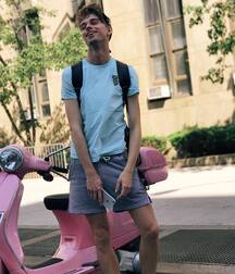 Guys in shorts 3 5fe8fc526c7a4.jpg