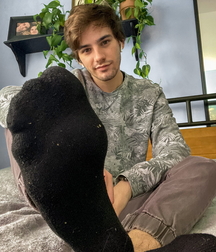 Boys smelly feet and socks 2 5fea35df689f8.jpg