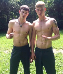 Handsome and sexy boys 5febd9460ffab.jpg