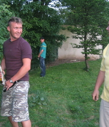 Just pissing 5ff24e0227092.jpg