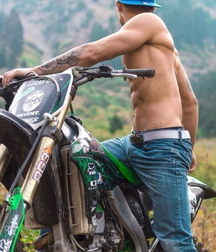 Moto buddies 2 5ff31fb66349d.jpg
