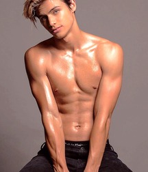 Sexy guys 5ff603b0a5032.jpg