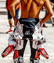 Bikers in boots and leather 5ff88309c52a5.jpg