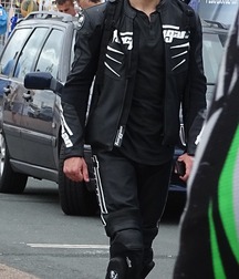 Bikers in boots and leather 5ff88321dbd6e.jpg