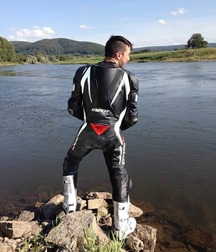 Bikers in boots and leather 5ff8832fa85aa.jpg